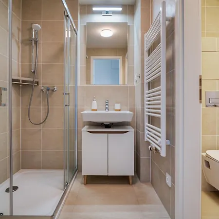 Apartament Czech Tesla By Rentez Praga